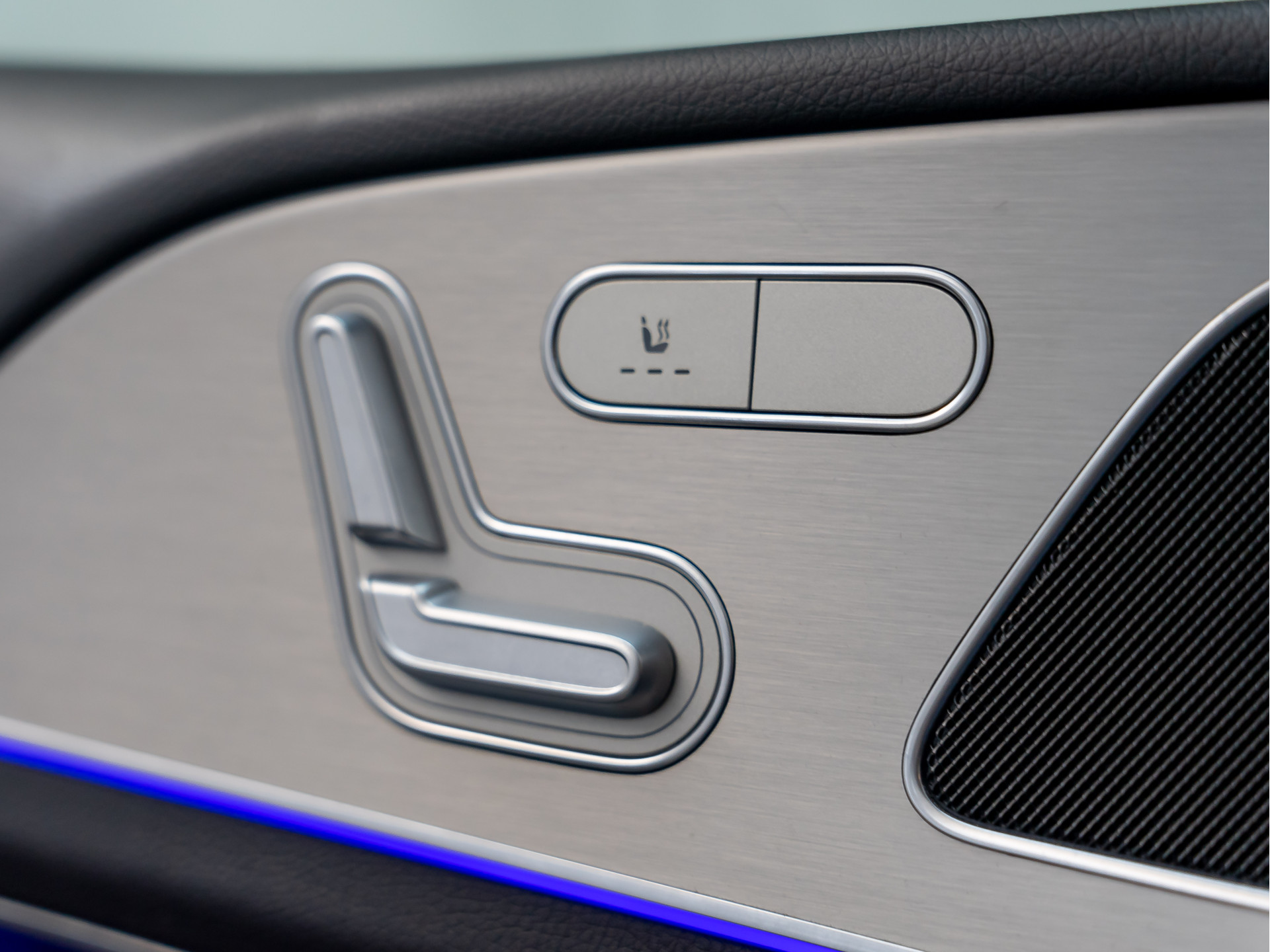 Mercedes-Benz GLE GLE 350 de 4MATIC AMG Line | NIGHT | BTW auto 45353730-18.jpg | Partner Website