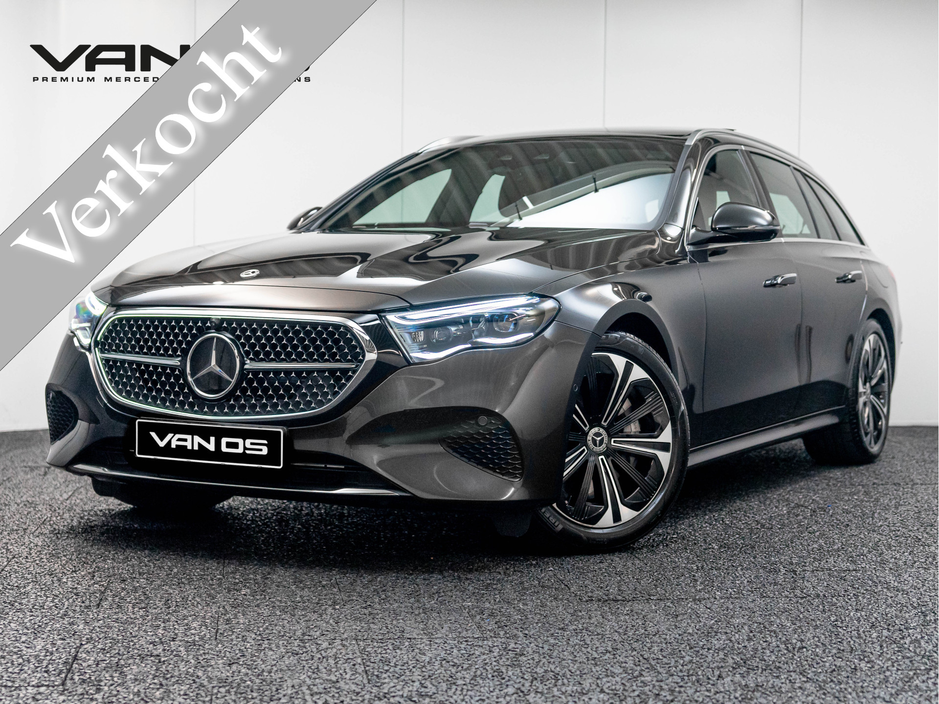 Mercedes-Benz E-Klasse Estate E 300 e Luxury Line | Superscreen | Burmester | Head up | Memory | Trekhaak 48055217-0.jpg | Partner Website