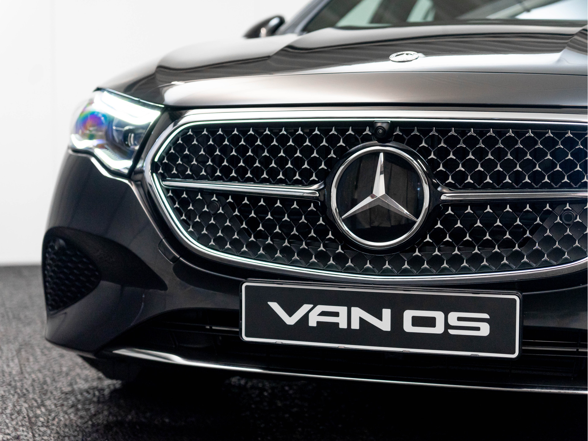 Mercedes-Benz E-Klasse Estate E 300 e Luxury Line | Superscreen | Burmester | Head up | Memory | Trekhaak 48055217-8.jpg | Partner Website